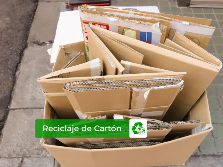 Qué objetos tecnológicos se pueden crear con cartón reciclado