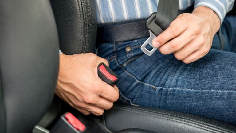 Desde qué edad se permite ir adelante en el auto en Chile 8 Desde qué edad se permite ir adelante en el auto en Chile