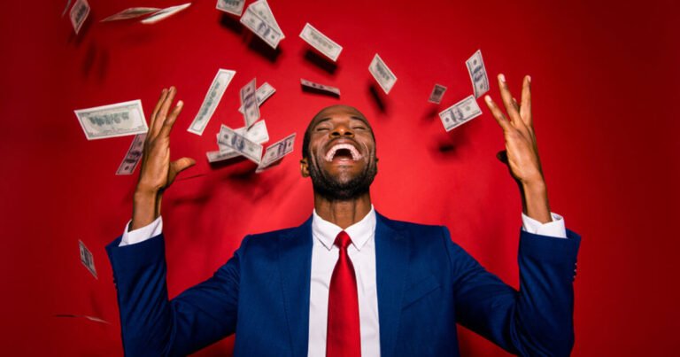 Cómo puedo generar dinero extra desde casa de manera efectiva