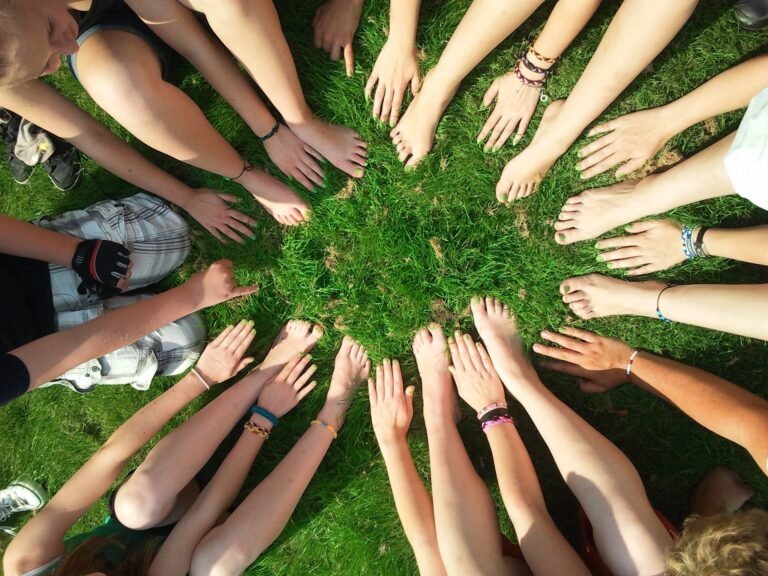 Qué Significa "Haz El Bien Sin Mirar A Quién" en Nuestra Vida Diaria 5 Qué Significa «Haz El Bien Sin Mirar A Quién» en Nuestra Vida Diaria