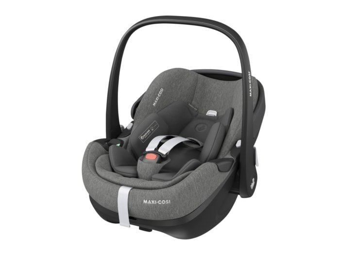 Qué características y beneficios ofrece la silla de auto Maxi Cosi