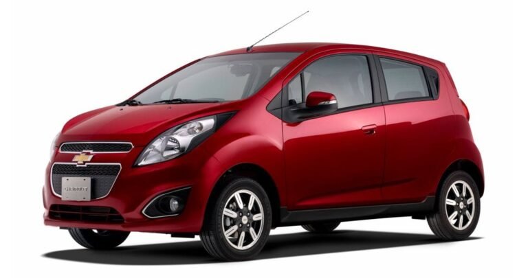 Qué características tiene el Spark GT full equipo en Chile